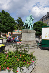Zwickau  Deutschland  Robert-Schumann-Denkmal auf dem Hauptmarkt