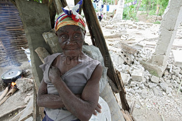 Leogane  Haiti  Erdbebenopfer bei Leogane
