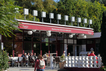 Berlin  Deutschland  das Cafe Schoenbrunn im Volkspark Friedrichshain