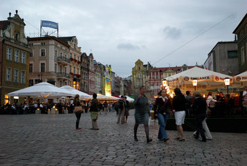 Posen  Polen  Strassencafes am Alten Markt