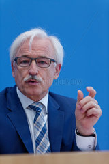 Berlin  Deutschland  Dr. Gernot Kalkoffen  Vorsitzender WEG
