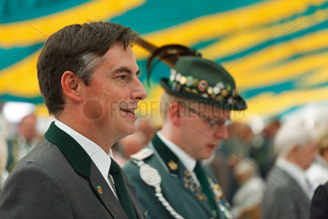 Holdorf  Deutschland  D. McAllister (CDU)  Ministerpraesident Niedersachsen  besucht das Schuetzenfest