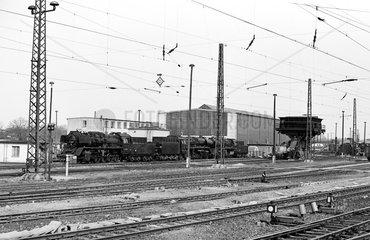 Magdeburg  DDR  Dampfloks im Bahnbetriebswerk Magdeburg