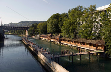 Zuerich  Schweiz  Flussbad Unterer Letten
