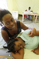 Carrefour  Haiti  vom Erdbeben traumatisierte Patienten im Ambulanzzelt