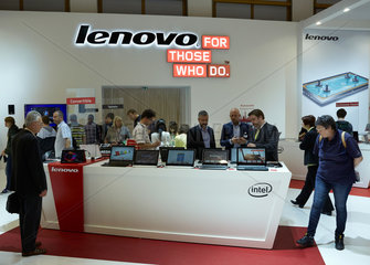 Berlin  Deutschland  Messestand des Computerherstellers Lenovo