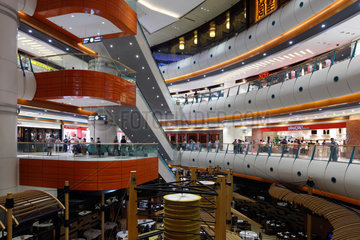 Hongkong  China  Einkaufszentrum in Hongkong Tsuen Wan