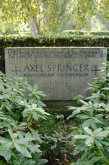 Berlin  Deutschland  das Grab von Axel Springer