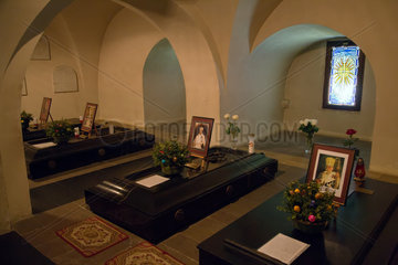 Lemberg  Ukraine  Sarkophage im unterirdischen Teil der St.-Georgs-Kathedrale
