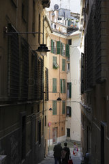 Genua  Italien  enge Gasse in der Altstadt von Genua