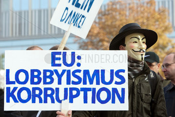 Frankfurt am Main  Deutschland  Anonymous-Aktivisten demonstrieren vor der EZB