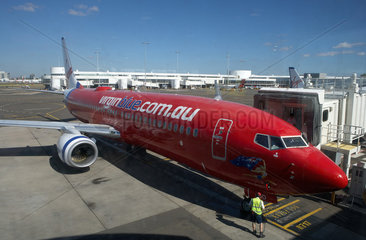 Sydney  Australien  Flugzeug der Fluggesellschaft Virgin am Kingsford Smith Airport