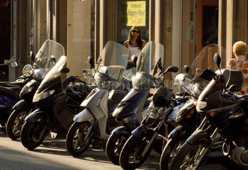 Mailand  Italien  Motorroller im Stadtzentrum