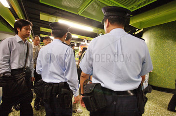 Hong Kong  China  Polizisten im Einsatz
