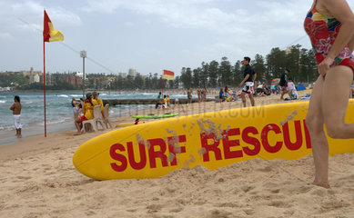 Sydney  Australien  Surfbrett mit der Aufschrift Surf Rescue