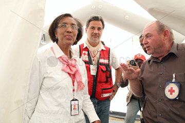 Carrefour  Haiti  Gespraech mit Frau Michaele Gideon  Praesidentin des Haitianischen Roten Kreuzes