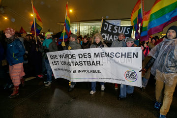 Berlin  Deutschland  Anti-Pegida-Demo Berlin