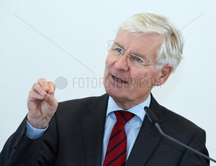 Berlin  Deutschland  Dr. Henning Voscherau  Vorsitzende der Mindestlohn-Kommission
