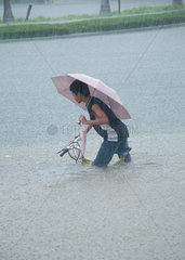 China  Taifun Kaemi  heftige Regenfaelle