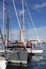 Marstrand  Schweden  Segelyachten im Hafen der Insel Marstrandsoe