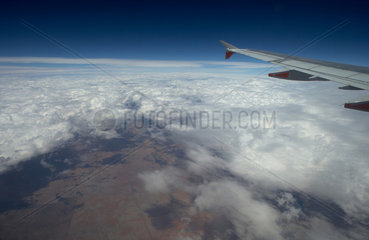 Blackall  Australien  Blick auf das trockene Binnenland von Queensland aus dem Flugzeug