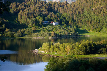 Molde  Norwegen  Blick ueber den Romsdalsfjord