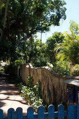 Brasilien  Gartenmauer auf Paqueta