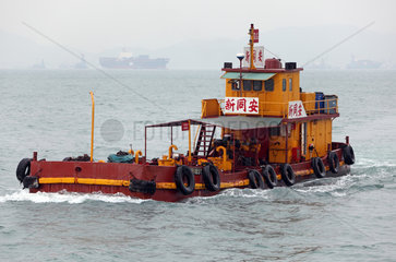 Hong Kong  China  leeres Frachtschiff