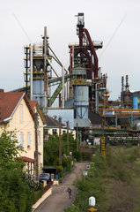 Frankreich  Lothringen  Hayange - Stillgelegtes Stahlwerk in der strukturschwachen Stadt  waehlte 2014 Front National-Politiker zum Buergermeister