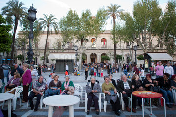 Sevilla  Spanien  Anwohner des San Bernardo Viertels protestieren gegen Spekulanten