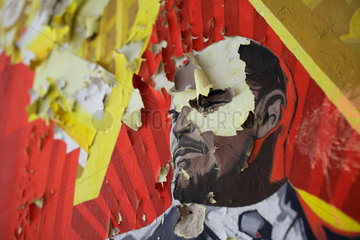 Gross Doelln  Deutschland  marodes Wandbild mit Leninportraet