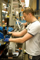 Stuttgart  Deutschland  die Fertigung von Motorkettensaegen im Stihl-Werk