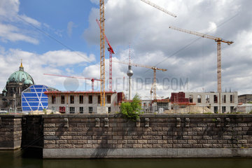 Berlin  Deutschland  Bauarbeiten auf der Baustelle Berliner Schloss