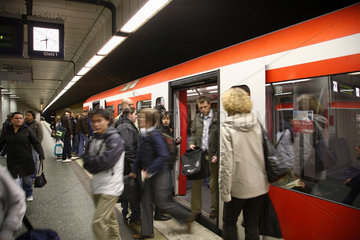 Hamburg  Deutschland  unterirdische S-Bahn-Station Reeperbahn