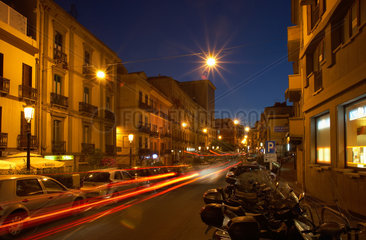Cagliari  Italien  Abendstimmung in der Via Mameli im Stadtviertel Stampace auf Sardinien