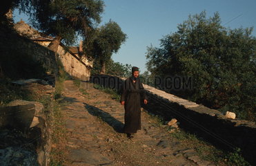 Autonome Moenchsrepublik Athos  Ein Moench des Klosters Pantokratoros