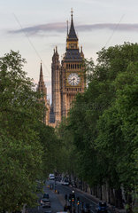London  Grossbritannien  Blick auf Palace of Westminster und Big Ben