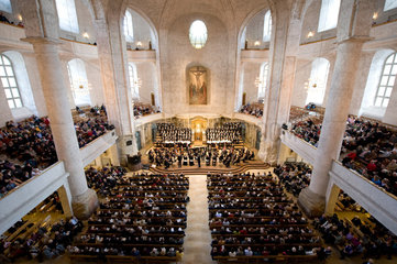 Dresden  Deutschland  der Kreuzchor und die Dresdner Philharmonie in der Kreuzkirche