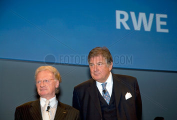 Dr. Juergen Grossmann mit Dr. Thomas R. Fischer  RWE AG