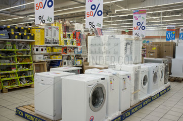 Colmar  Frankreich  reduzierte Waschmaschinen in Leclerc Supermarkt