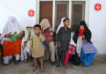 Peshawar  Pakistan  medizinische Versorgung von Hochwasseropfern durch die Johanniter