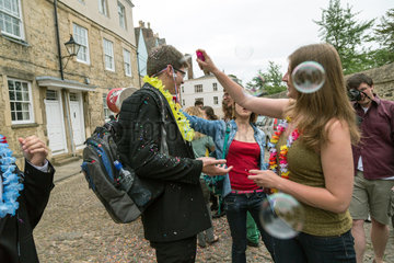 Oxford  Grossbritannien  Studenten feiern ihren Abschluss