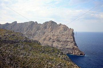 Formentor  Mallorca  Spanien  die Steilkueste auf der Halbinsel Formentor