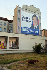 Posen  Polen  Plakat von Bronislaw Komorowski  Kandidat der PO fuer die Praesidentschaftswahlen