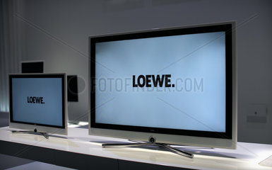 Berlin  Deutschland  Flachbildschirme von Loewe auf der IFA 2011