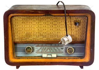 altes Roehrenradio  um 1953
