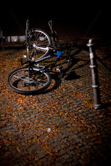 Berlin  Deutschland  besitzloses  gepluendertes Fahrrad