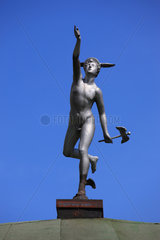 Hamburg  Deutschland  Hermes-Statue