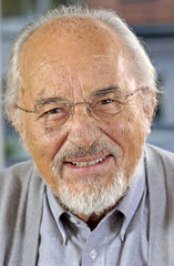 Rainer Barzel  ehemaliger CDU Kanzlerkandidat  Portrait 2001