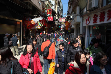 Macau  China  belebte Einkaufsstrasse